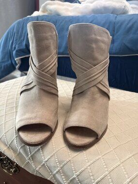 Healed open toe zip up booties